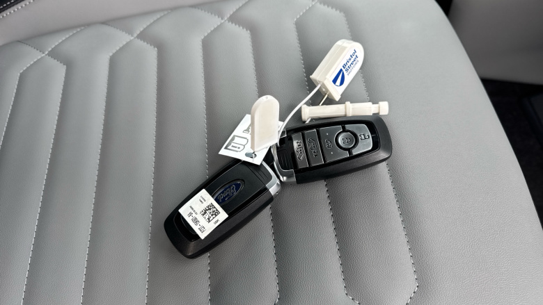 Ford Tourneo Custom 340 L1 Electric Rwd 160kW 65kWh H1 Titanium X 8 seater Auto